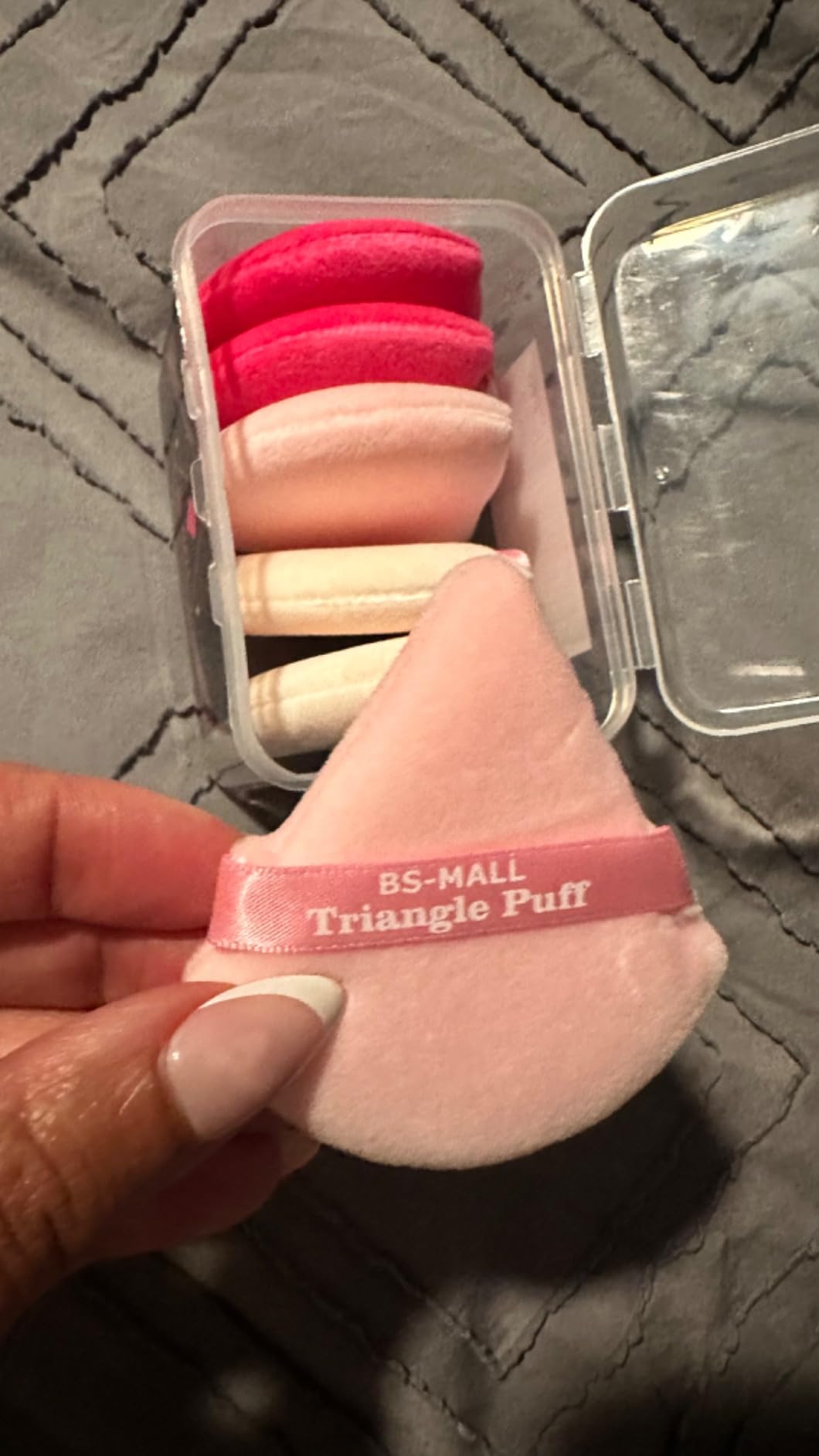 BS-MALL BS-MALL Triangle Powder Puff Face Makeup Sponge Soft Triangle Powder Puffs for Loose Powder Body Powder Cosmetic Foundation Sponge Pack of 7 (A-Pink)